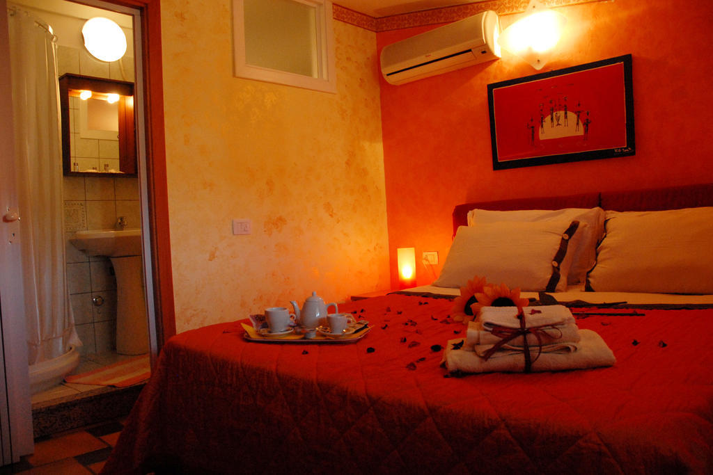 B&B Fantar House Карбония Номер фото