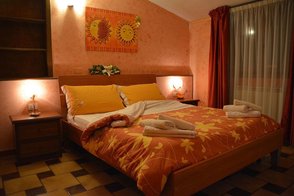 B&B Fantar House Карбония Экстерьер фото